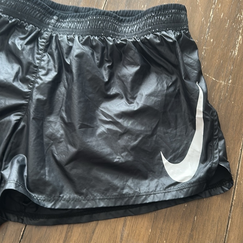 Nike short large* - Picture 2 of 4